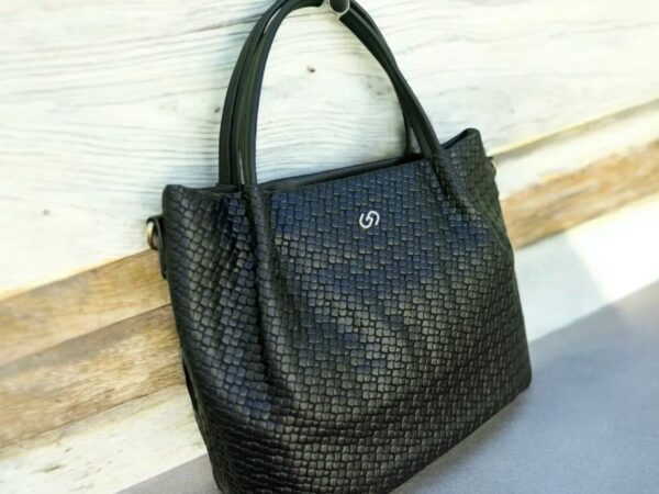 Acessórios que transformam looks: por dentro das tendências em bolsas femininas